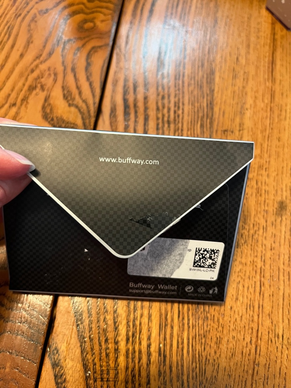 Buff Slim Minimalist Card Holder - Black - Picture 15 of 16